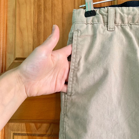 Boy’s size 10 Crown and Ivy khaki shorts with adjustable waist - Picture 2 of 6